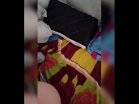 ❤️ Min værelseskammerat bliver alene hjemme fordi hendes mand er på ferie og jeg benytter lejligheden til at kneppe hende og fylde hendes røv med mælk ☑ Porn video at da.libporno.ru ️❤